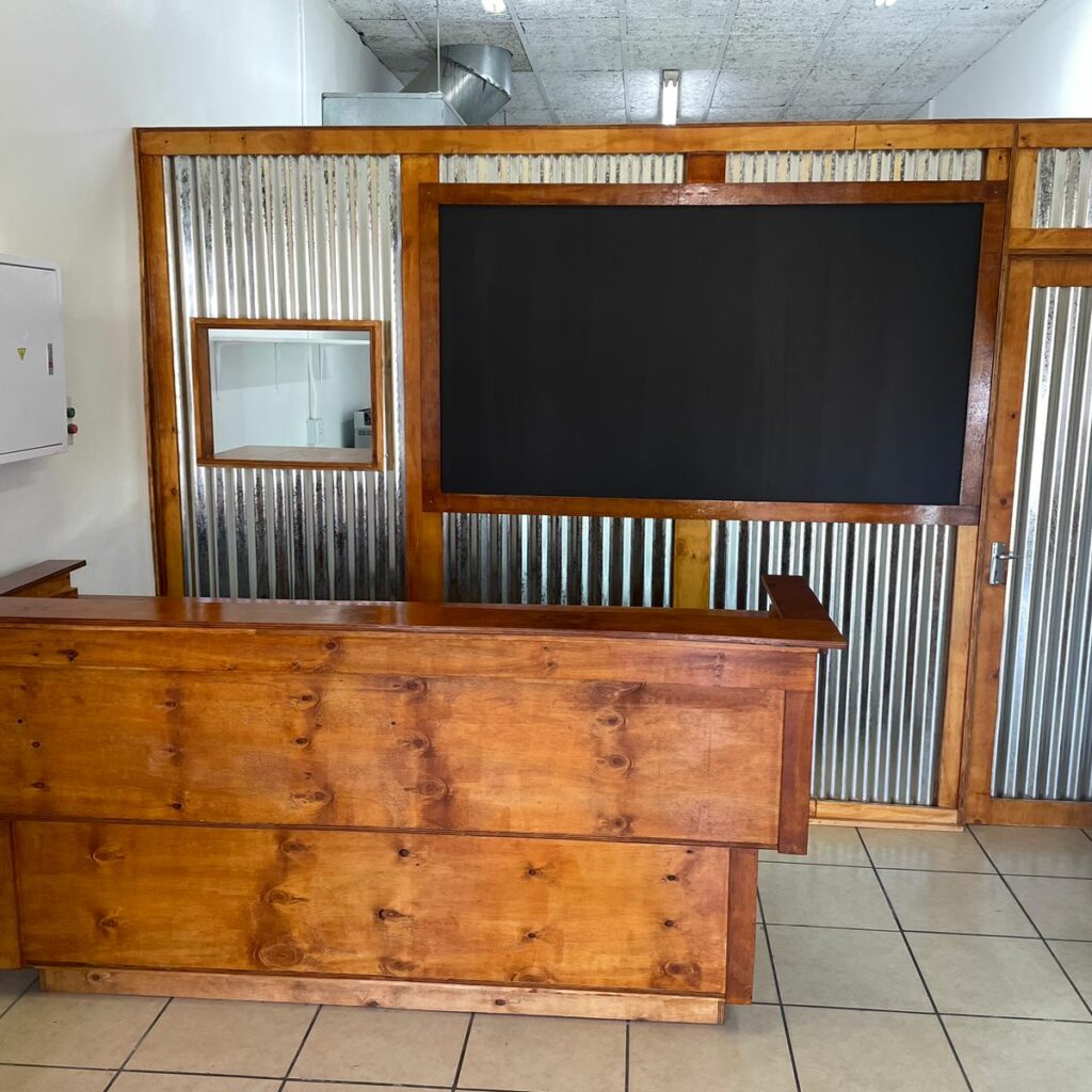 Shop Fitting - Fish Affair